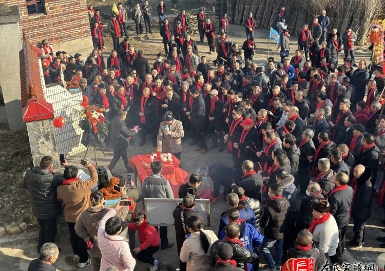 zuo_a4ec7b354f552cb27c037c.jpg