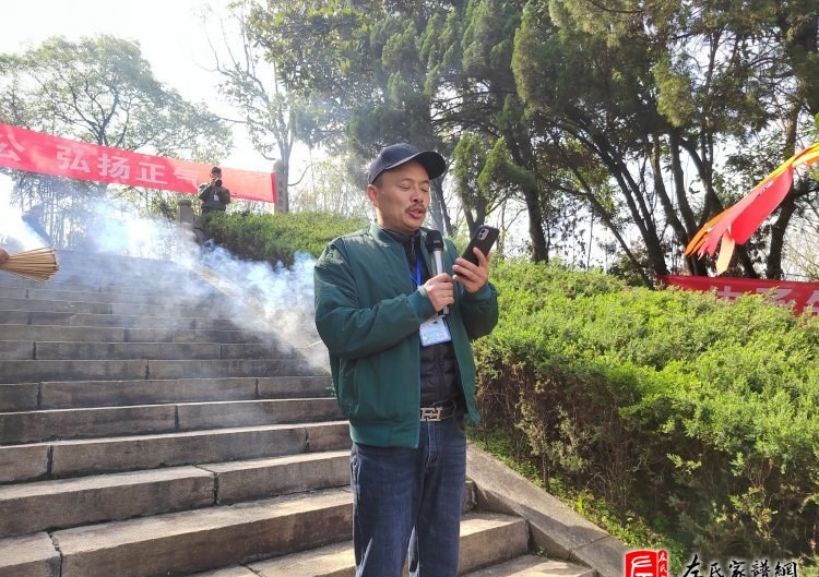 zuo_b2344ab72f50c3c7a74c05.jpg