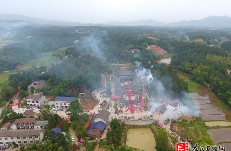 zuo_bb53de65e0461bf11fc77c.jpg