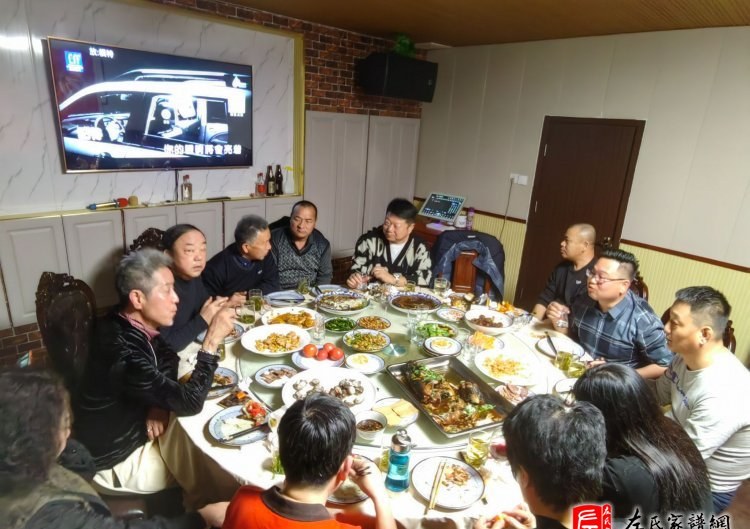 zuo_c7bc3619534df017500243.jpg