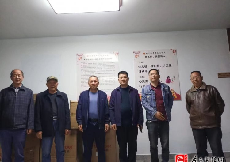 zuo_cbdeae9c34d9a8381d0d73.jpg
