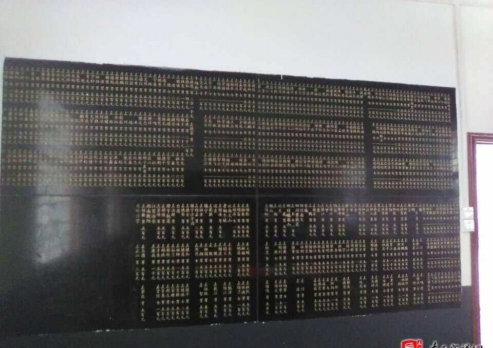 zuo_d0610cf738e844e8c19cbc.jpg