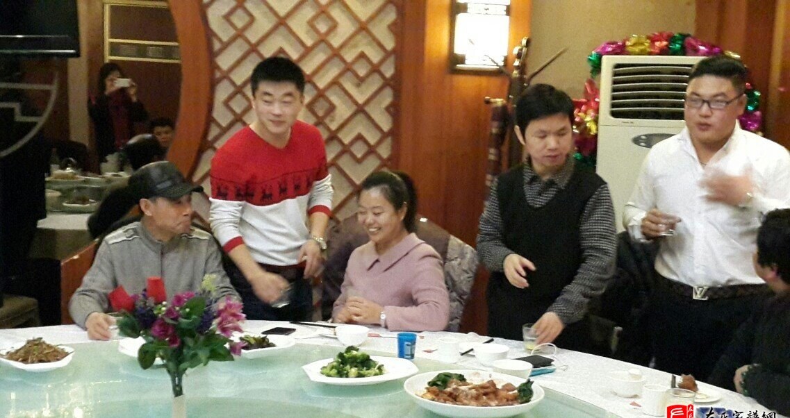zuo_dcaa84cbac2255e7e8b950.jpg