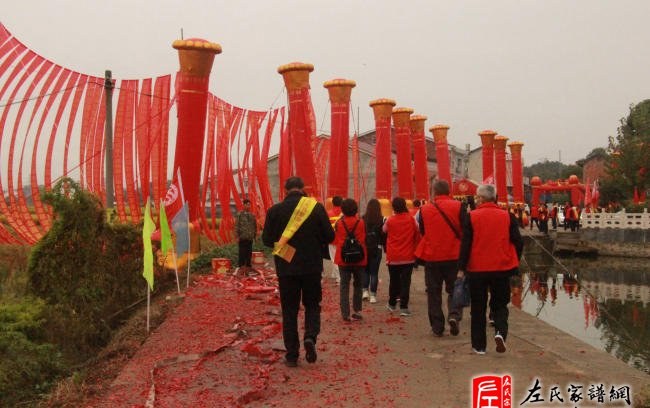 zuo_ddb780a1db4b3d37cf33cd.jpg