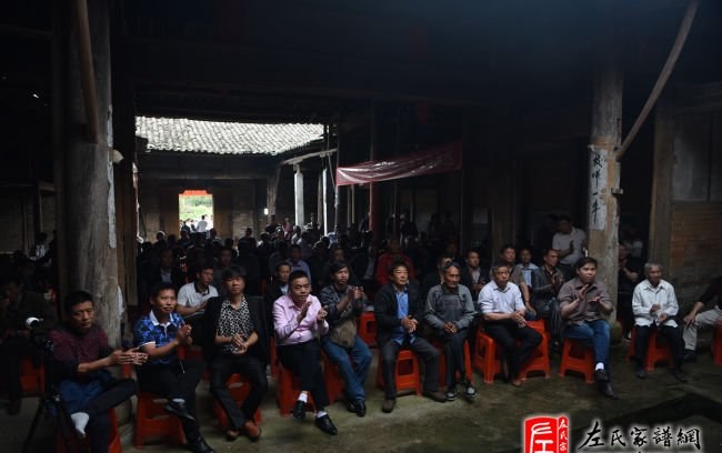 zuo_e1a8f646d77ab6f850407d.jpg