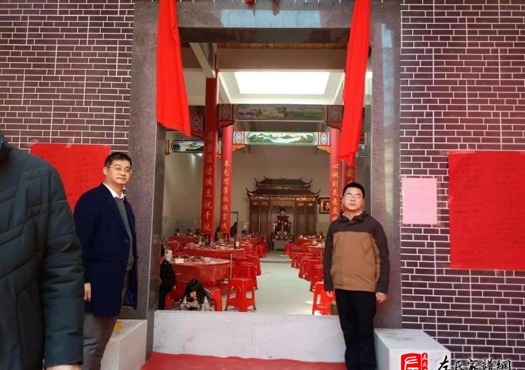 zuo_e3e2d8b4166a5eabbf009c.jpg