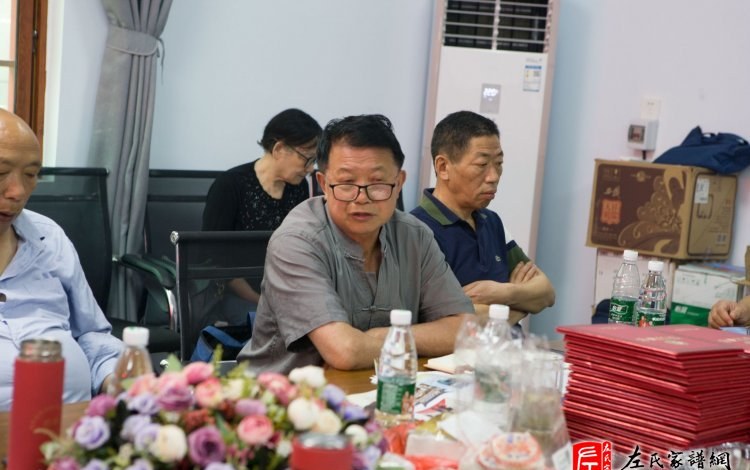 zuo_ebf320284513ce4adabaeb.jpg